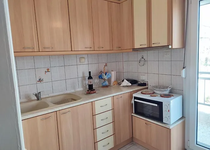 Island View Néa Péramos